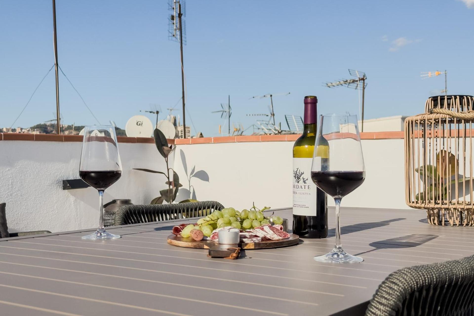 Oasis Suites Downtown Barcelona Exterior foto